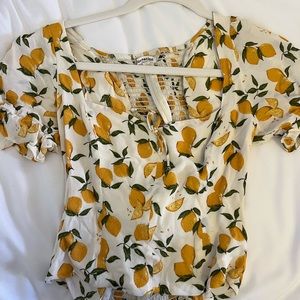 Cute Lemon Reformation top! Great condition.